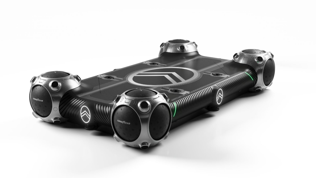 底盤使用360度球型輪胎，機動性非常強悍，速度雖然不高可是非常靈活。(圖片來源/ 雪鐵龍)