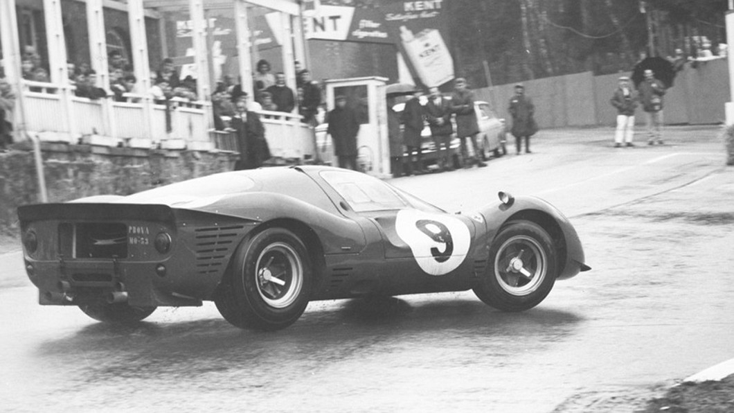 Ferrari 330 P4尾管採用中置四出設計,與車身一體化的尾翼也是它的亮點設計之一。(圖片來源/ Ferrari)