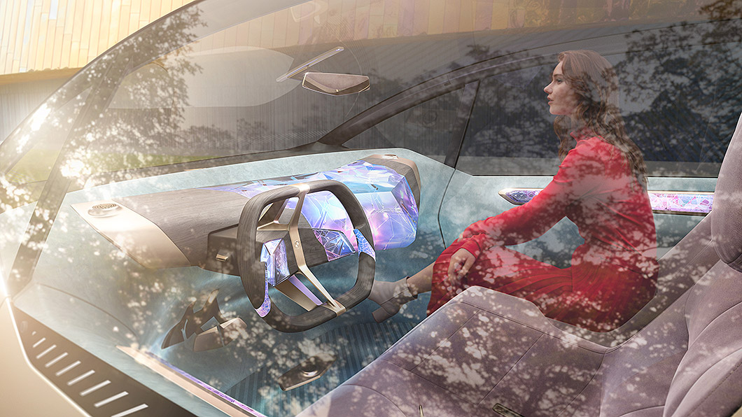 車內鋪陳可以參考IA車展上的i Vision Circular概念車,預料會有大量回收、永續材質。(圖片來源/ BMW)