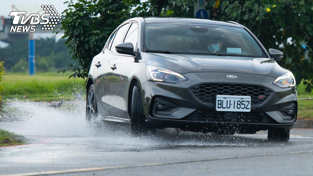 試駕/Ford Focus ST手排版 想要練功就選這台!