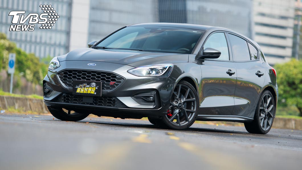 這次所要試駕的Ford Focus ST手排版,今年度30台的配額也早已銷售一空。(圖片來源/ TVBS)