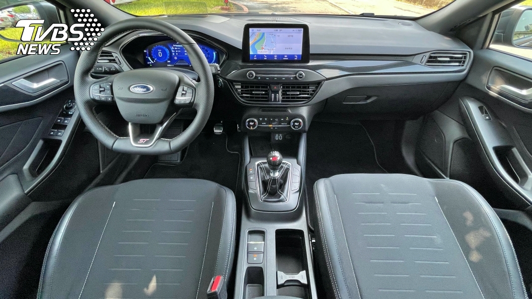 Ford Focus ST向來沒有過度花俏的裝飾,恰到好處的細節配備則可以讓車主感受到這款車的獨特。(圖片來源/ TVBS)