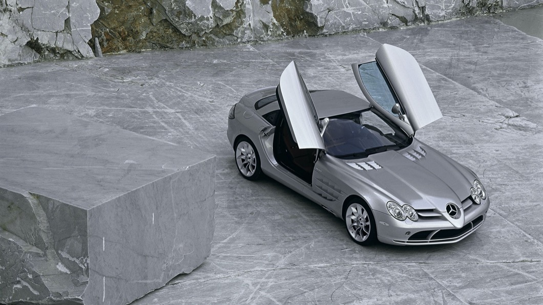 M-Benz SLR McLaren誕生的背景,是基於當年M-Benz與McLaren在F1賽場上的合作關係。(圖片來源/ M-Benz)