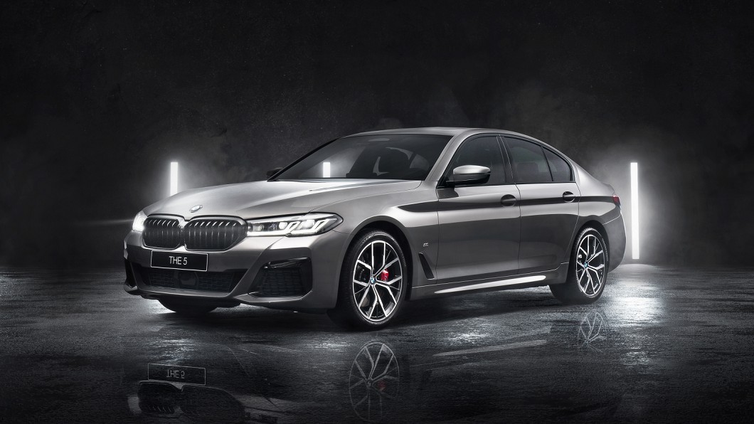 BMW 530i以上直接給自動吸門系統! 正22年式5系列升級豐富配備