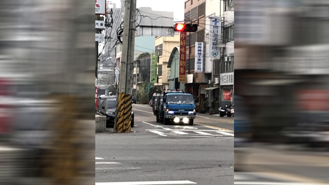 有些駕駛會擅自改裝燈光,其實這也是違規項目。(圖片來源/ 翻攝自PTT)