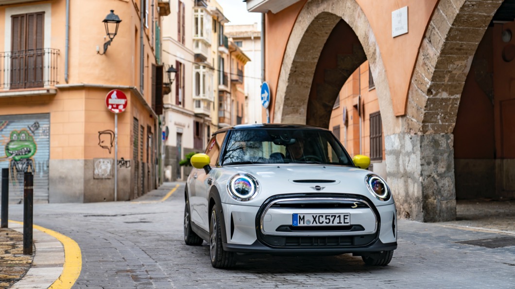 Mini Cooper SE預約2022年登台 35分充電80%續航力234公里