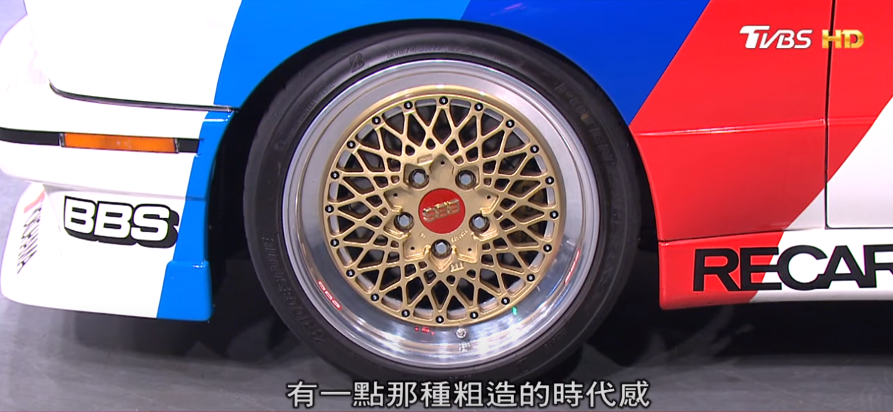 車主為E30 M3配上17吋BBS雙片式輪圈。(圖片來源/ 地球黃金線)