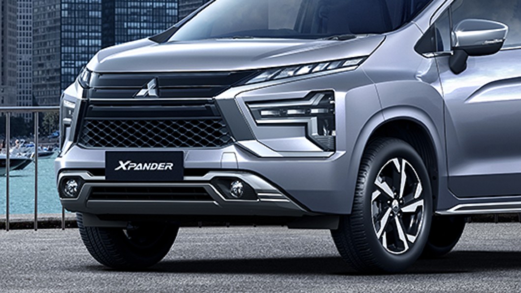 改款Xpander導入T字形頭燈設計,高規車型還有LED頭燈。(圖片來源/ Mitsubishi)