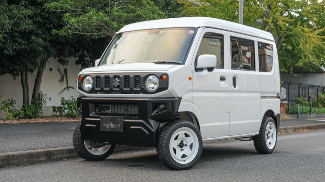 Suzuki發財車變身Jimny! 車上過夜超「速西」