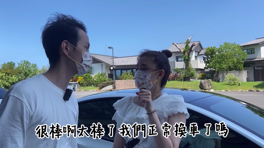 張捷許願希望下次的企劃,是真的幫他把愛車換成Tesla。(圖片來源/ 翻攝自這個張捷J個芝芝)