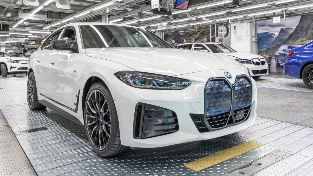 BMW也開始改變工廠的生產作業,逐漸導向電動車為主的方向,要在2030年達到50%的佔比。(圖片來源/ BMW)
