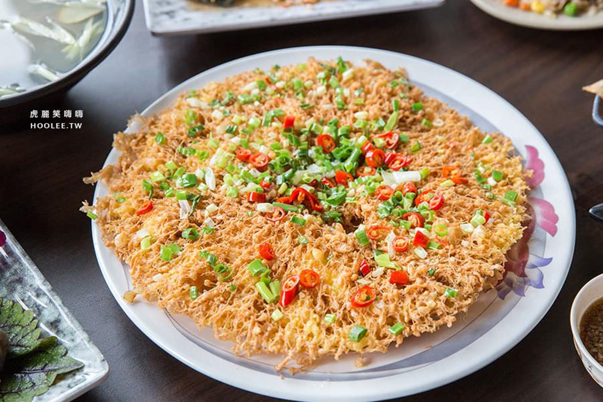 「大頭山海產」的蜂巢蝦是來到小琉球必吃的料理之一。(圖/虎麗笑嗨嗨提供)