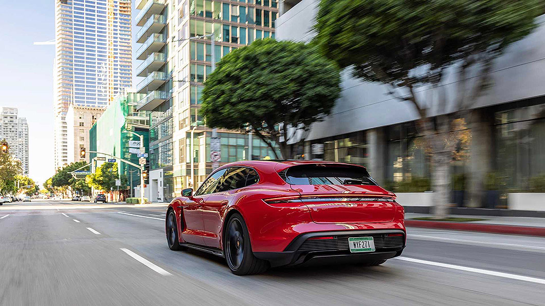 GTS車型在定位與性能上,介於4S和Turbo車型之間。(圖片來源/ Porsche)