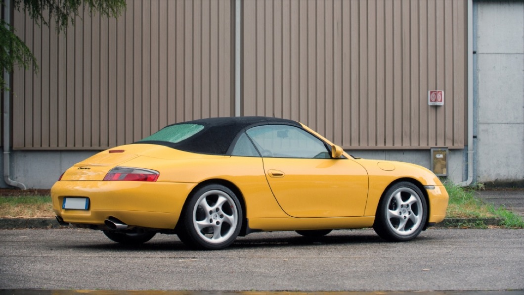 911敞篷車型則是在優異的操控體質之下,提供更浪漫的開篷選項。(圖片來源/ Porsche)