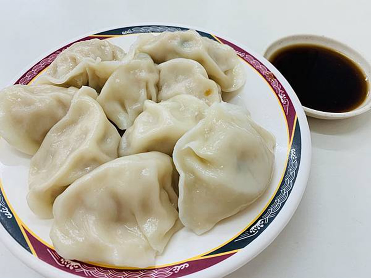水餃飽店搬遷到板橋後生意還是強強滾。(圖/Mio&Max吃貨人生之旅提供)