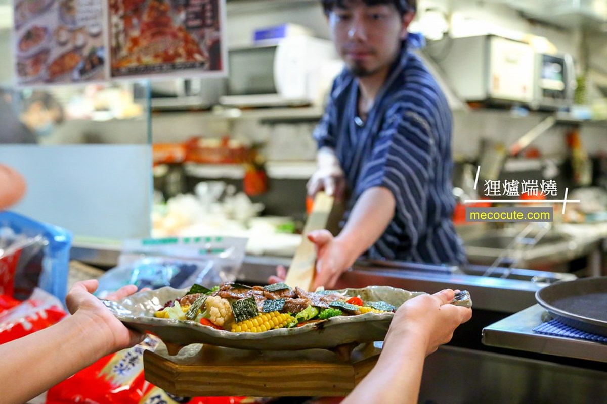 「狸爐端燒 日式居酒屋」是許多人下班後聚餐的首選。(圖/陳小可的吃喝玩樂提供)