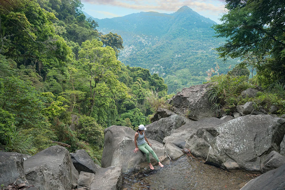 露天水池往後看的風景很美超級適合拍照。(圖/焦糖熱一點提供)