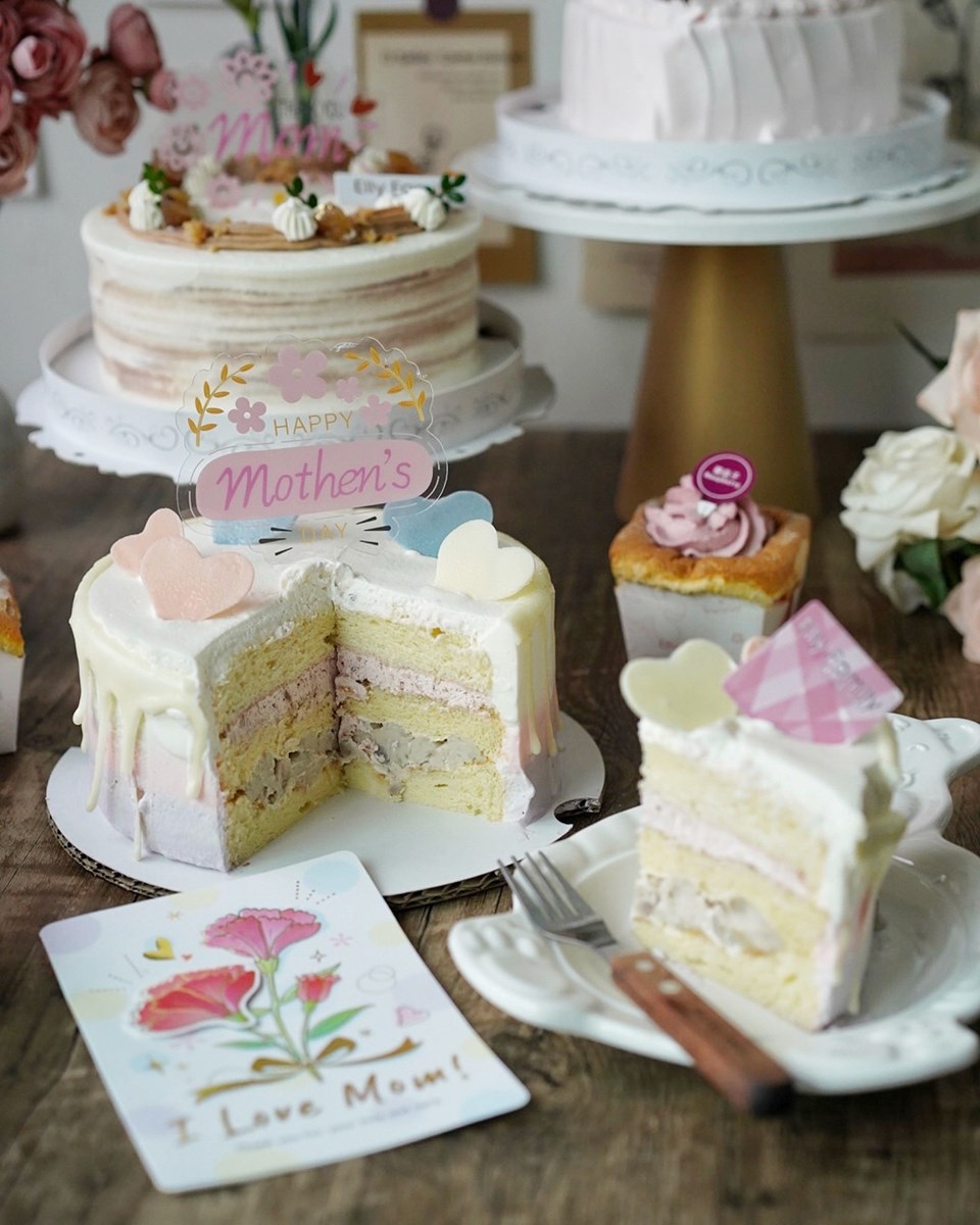 今年推出的母親節系列蛋糕中，首推「唯愛LOVE」。（圖／阿華田的美食日記提供）