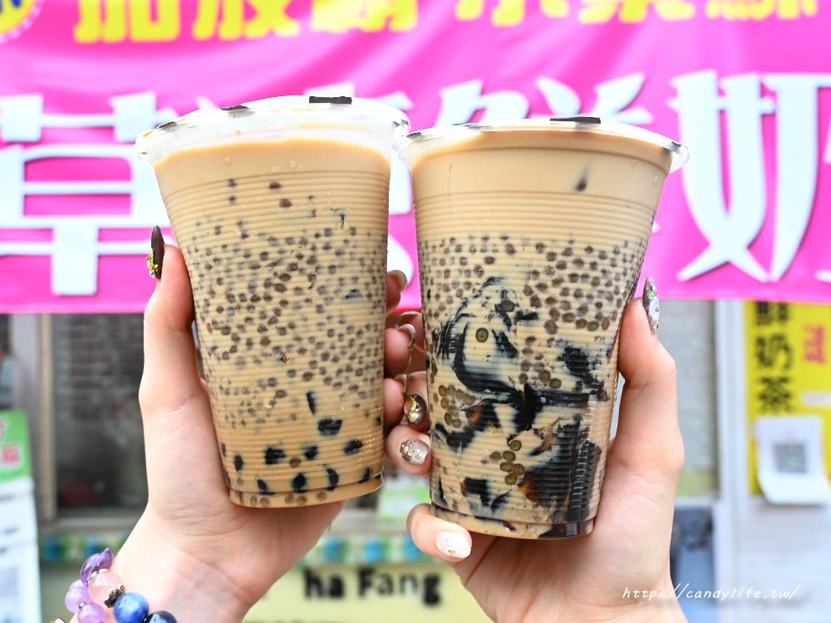「郭姐茶坊」小小一杯裝滿了各式配料。(圖/糖糖's 享食生活提供)