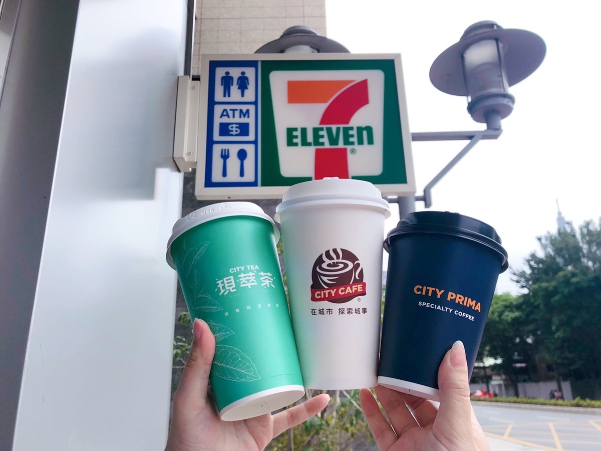 咖啡520元優惠組以特大杯美式15杯組最優惠，限量10萬組，現省380元。（圖／7-11提供）