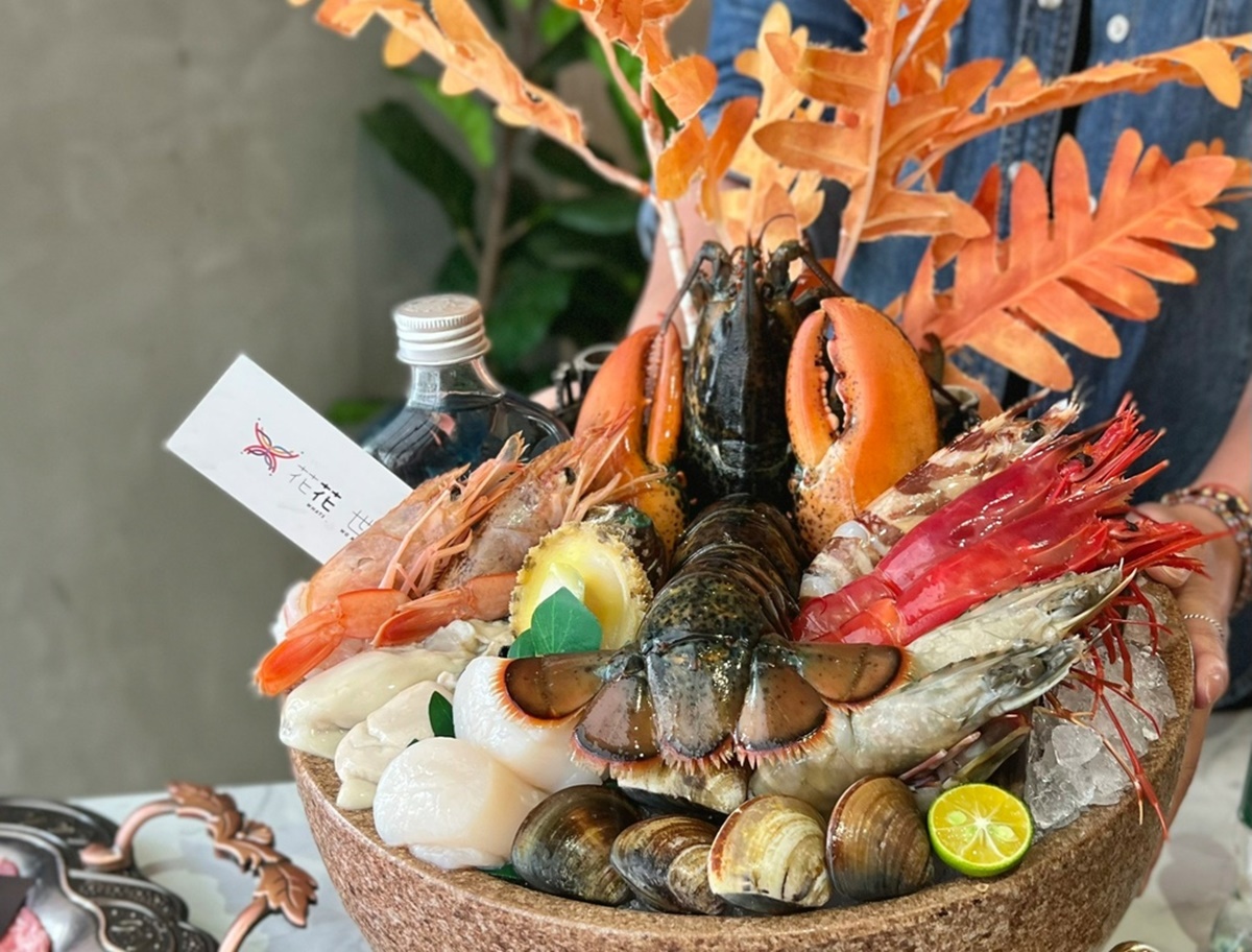 超浮誇的海鮮拼盤可以同時吃到4種不同的蝦。(圖/小美阿姨x攝影美食旅行提供)