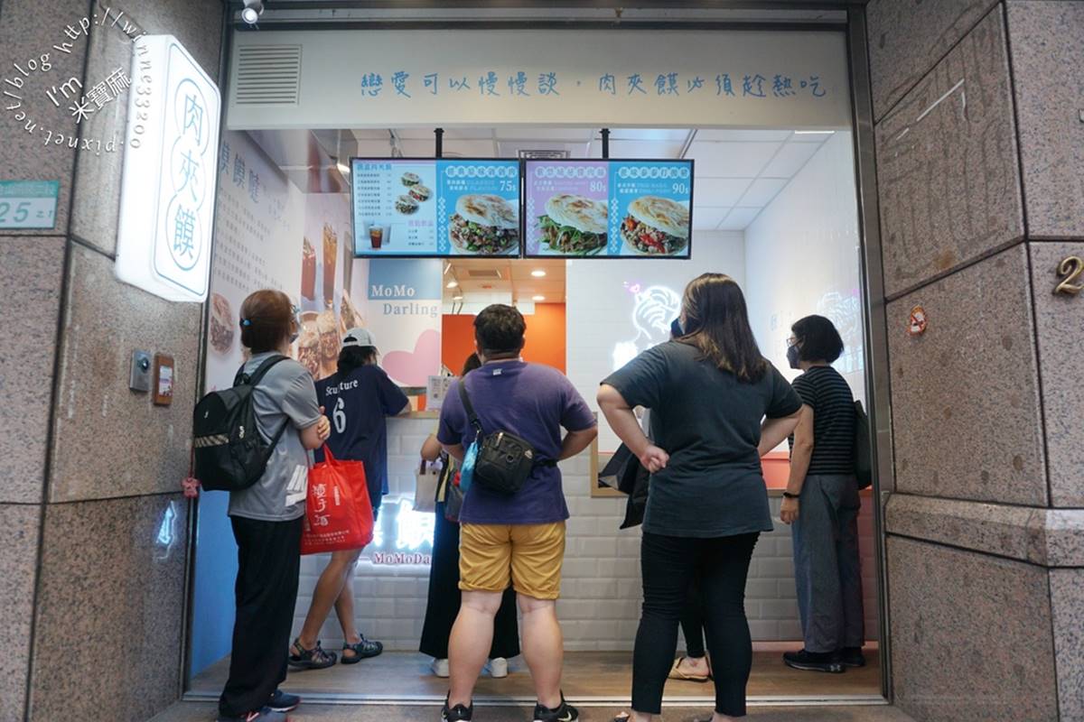 店家一到用餐時段就人潮滿滿，客人1個接著1個來。（圖／米寶麻幸福滿載提供）