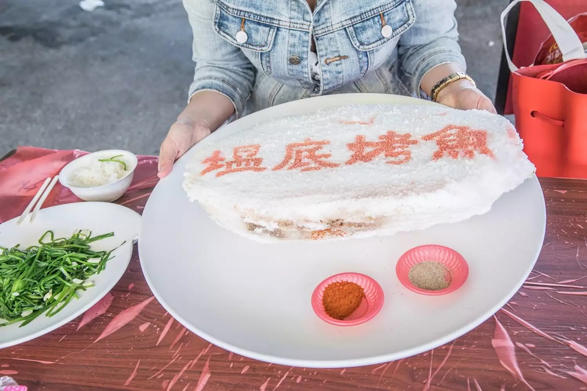 位在宜蘭的「塭底烤魚」，在FB社團內廣受在地人好評。（圖／大手牽小手玩樂趣提供）
