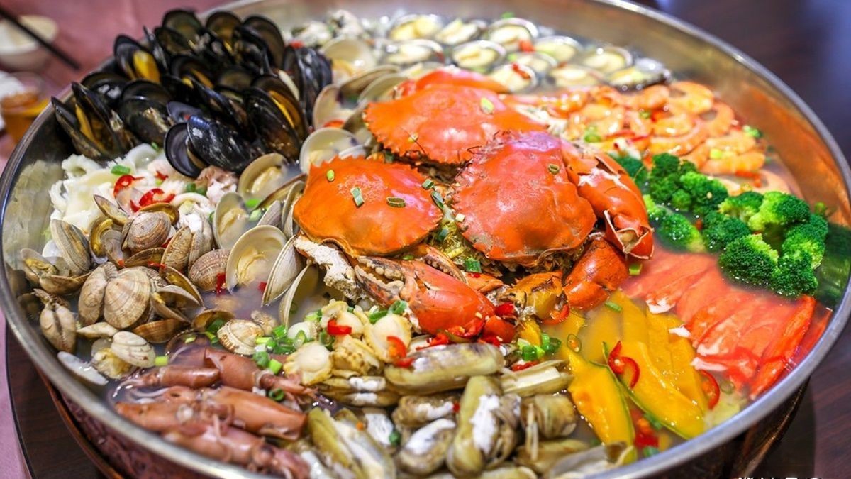馬祖超狂痛風鍋!12種海鮮CP值破表 在地料理一次滿足