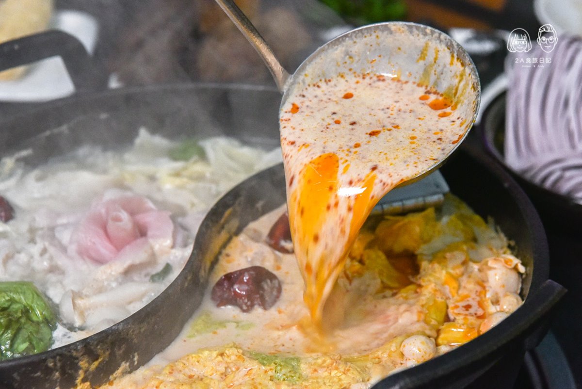 麻辣湯頭香濃不刺激,有微微的辣度加上迷人的花椒香。(圖/2A食旅日記提供)