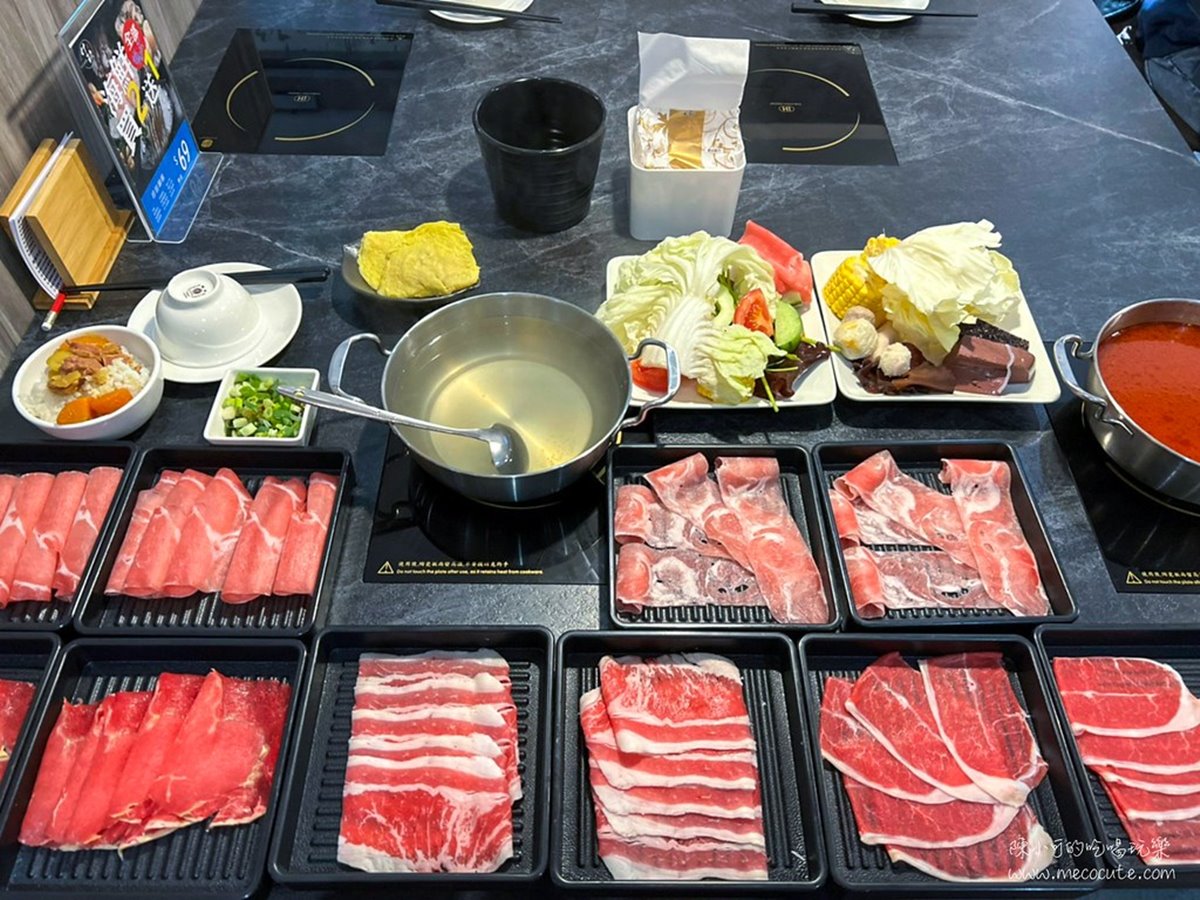店家提供美國牛肉、西班牙梅花豬、紐西蘭羊肉、去骨雞腿肉等嚴選肉品。(圖/陳小可的吃喝玩樂提供)