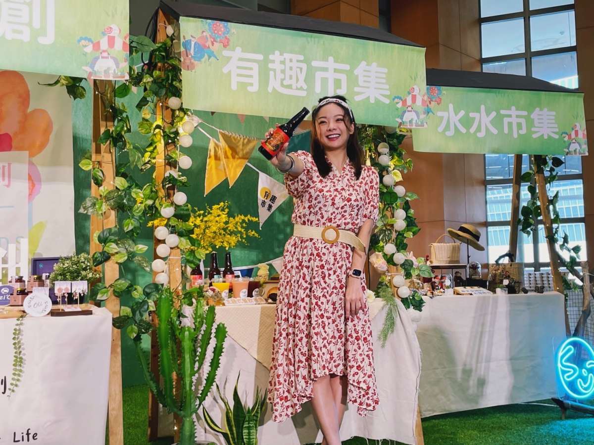 市集有許多美食、文創小物攤位。（圖／新北高灘處提供）