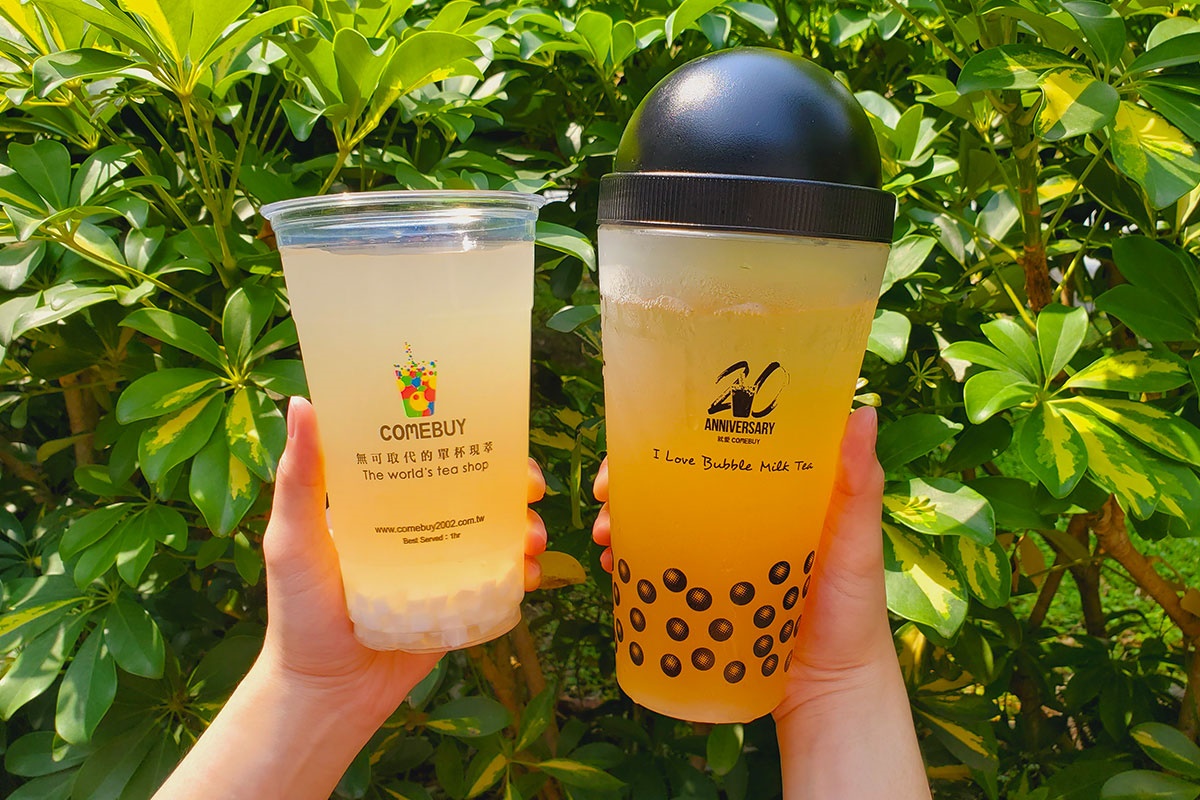 COMEBUY推出消暑的荔枝飲品「荔枝玉露」及「玉荷冰綠」,第2杯半價。(圖/業者提供)