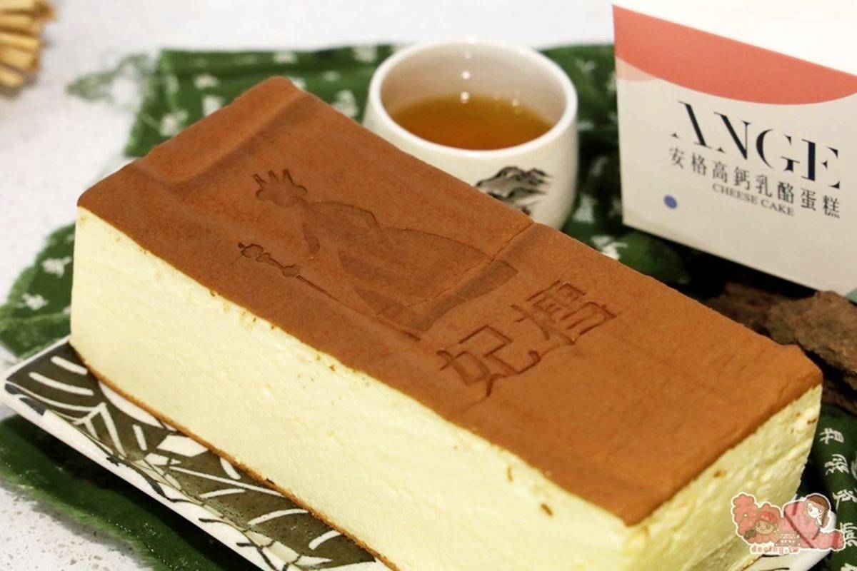 妃樰蛋糕是熱門招牌商品。(圖/熱血玩台南。跳躍新世界提供)
