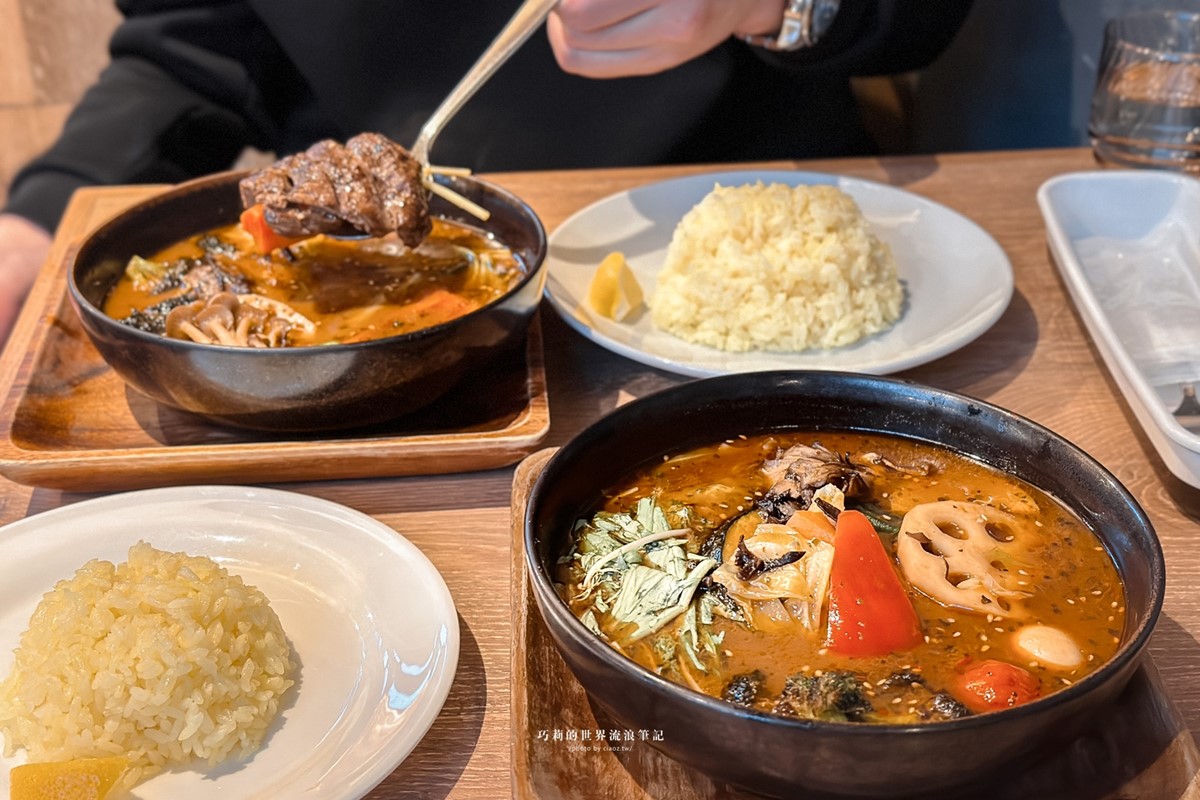 北海道必吃的超人氣湯咖哩 GARAGU 這裡也有分店，不過價錢貴了快２倍。（圖／巧莉的世界流浪筆記提供）