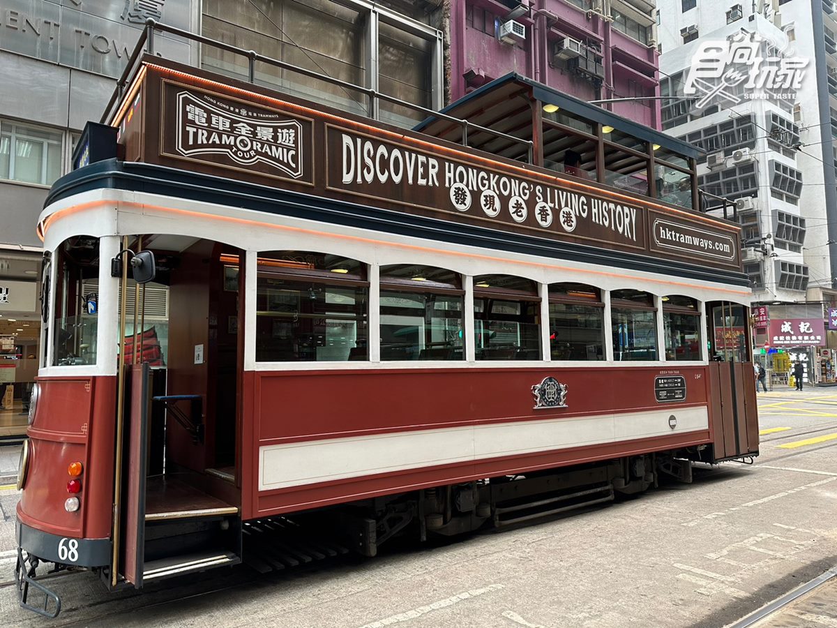 「電車全景遊」是全球唯一仿照1920年代風格設計的開篷古雅電車。(圖/許瑋芯攝)