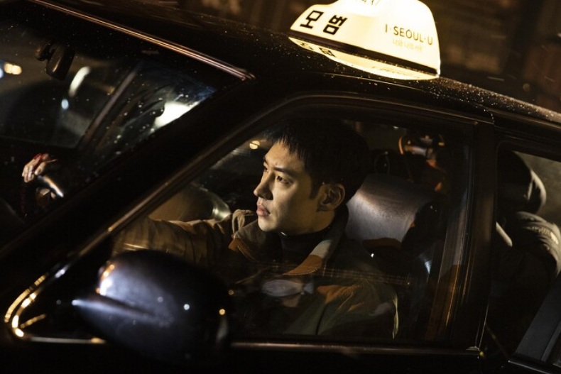《模範計程車》確定開拍第三季。(圖/翻攝自《模範計程車》劇照)