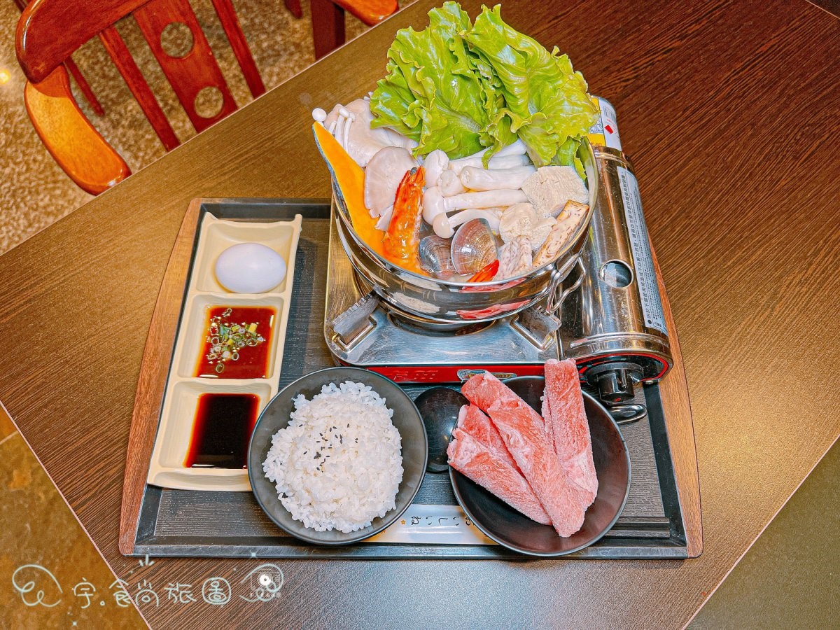 雖然住宿不含晚餐,但餐廳有每人250元的個人小火鍋。(圖/宇。食尚旅圖提供)