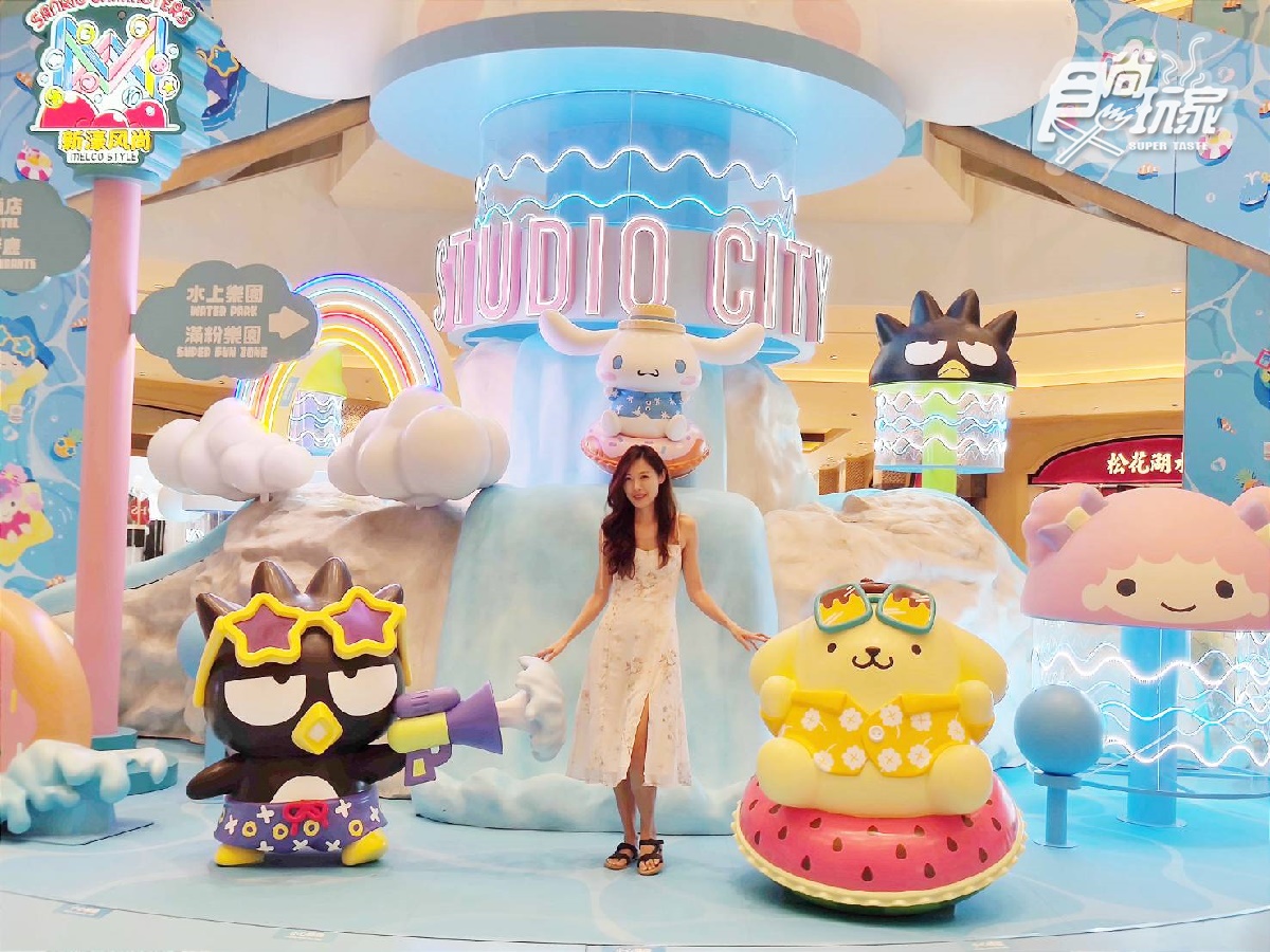 超好拍的水上樂園造景,吸引不少網美前來拍照。(圖/劉易昇攝)