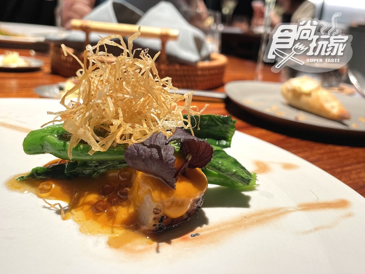 前菜「干貝/章魚/海膽辣醬」一口咬下口感豐富。(圖/張庭瑄攝)