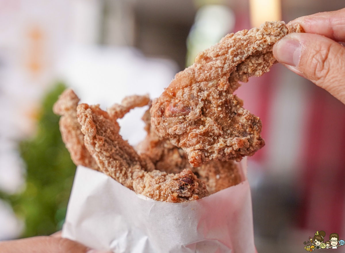 表皮微酥還能吃到扎實的肉感。(圖/跟著尼力吃喝玩樂提供)