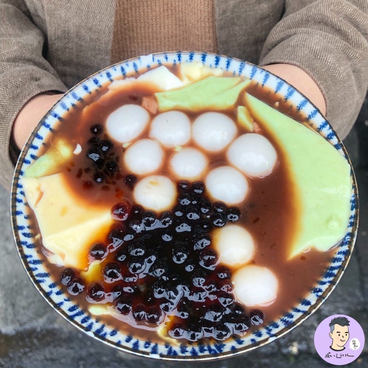 「四色布丁豆花」相當特別的口味組合。（圖／痴吃的玩提供）