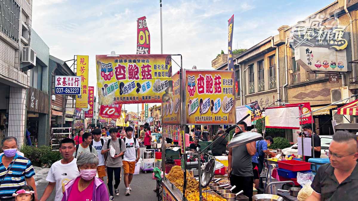 每年「鬼門關夜市」規模很大，上百家攤位任你逛。圖為過去活動圖。（圖／陳怡璇攝）