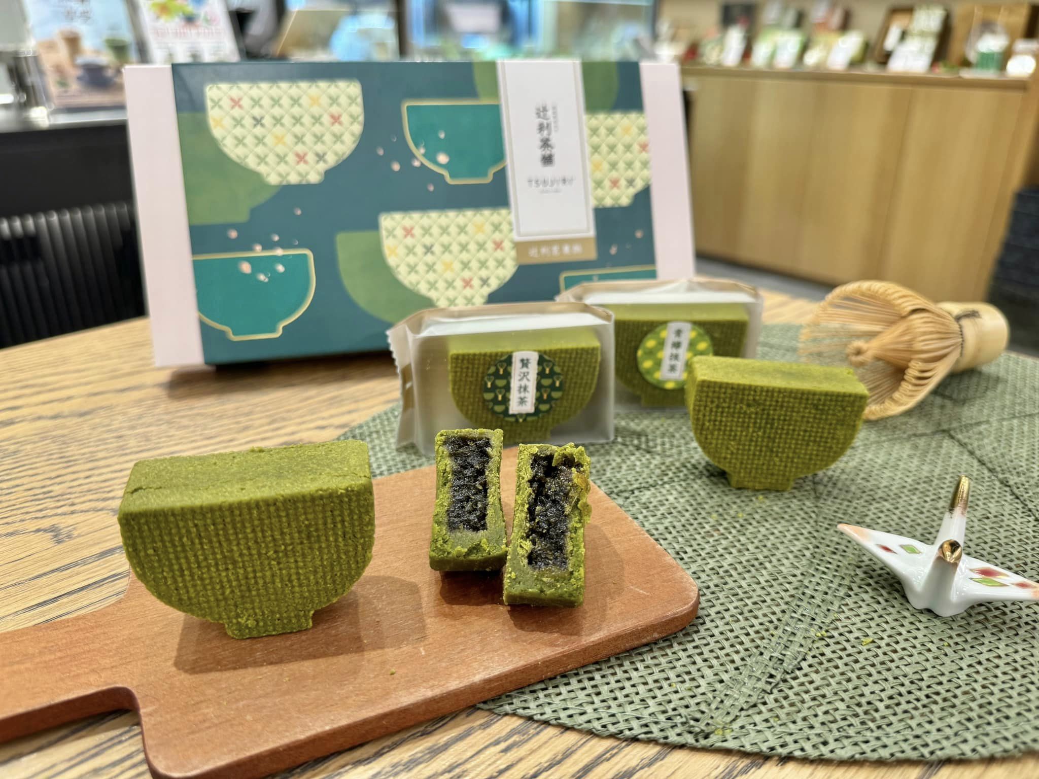 「贅沢抹茶茗菓酥」是款充滿抹茶風味的創新鳳梨酥。(圖/辻利茶舖提供)