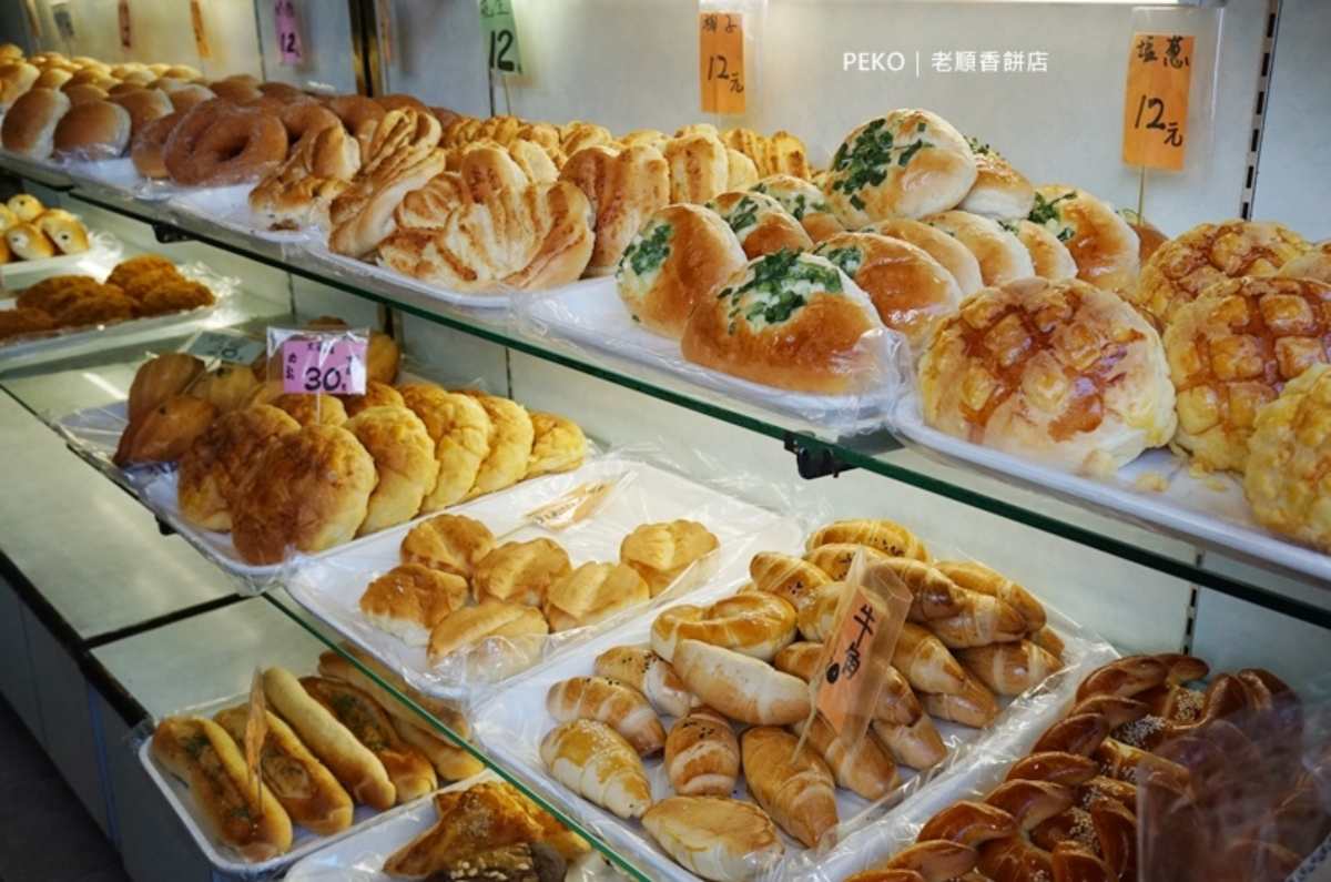 店內有販售多種傳統糕點、台式麵包。(圖/PEKOの Simple Life提供)