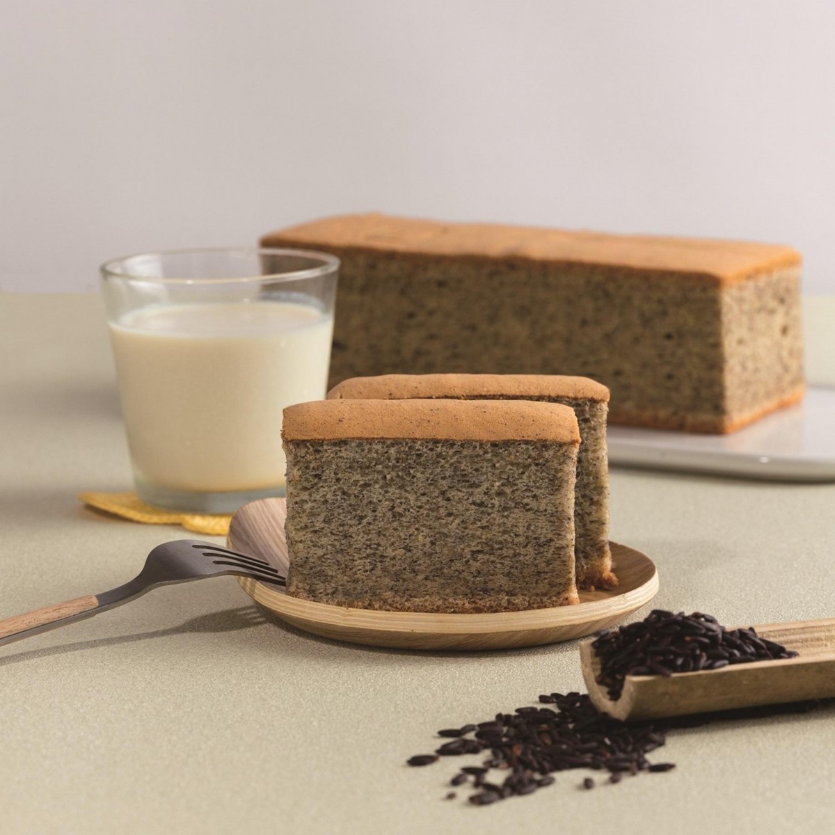 「無麩黑米」是各個體質都可以食用的口味。（圖／大吉先生BAKEsmith 豆漿蛋糕提供）