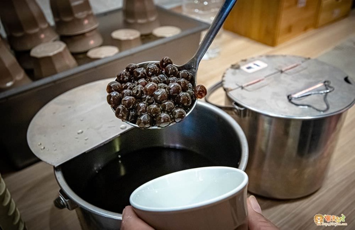 珍珠奶茶、咖啡紅茶都可以無限暢飲。（圖／饗食客棧。淘氣猴VS肥獅子的旅食天堂提供）
