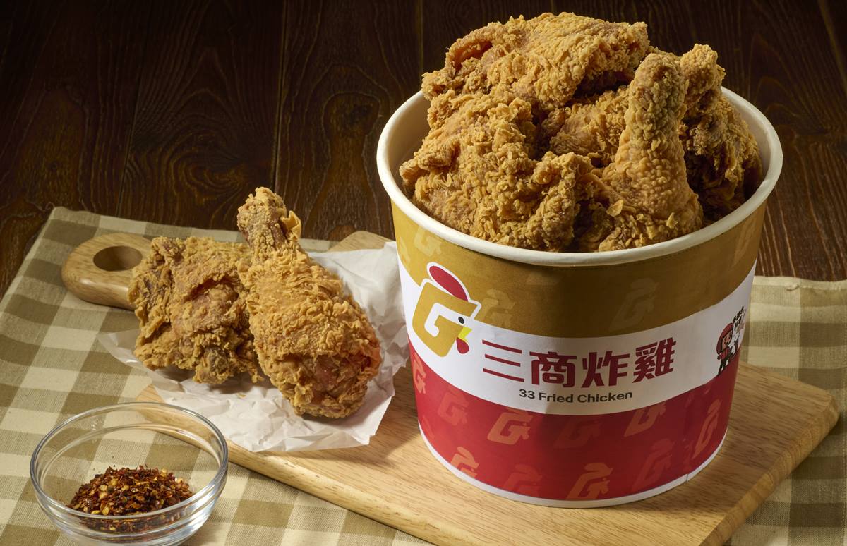 三商餐飲集團旗下「三商炸雞」祭出超狂買一桶送一桶優惠。(圖/三商炸雞提供)
