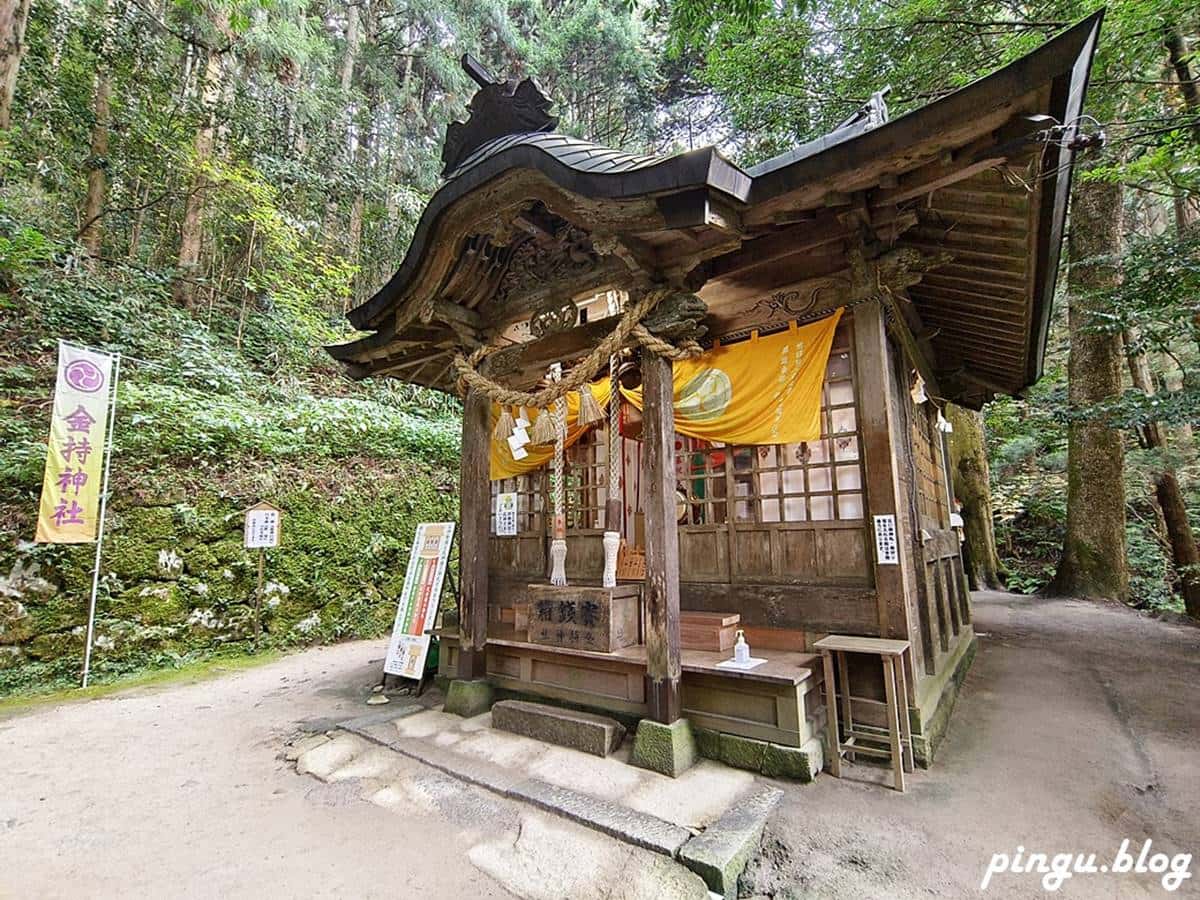 「金持神社」位於日本鳥取縣,是祈求金錢運及開運的有名神社,據說很多人來參拜過後竟然中了彩券!(圖/小企鵝生活趣提供)
