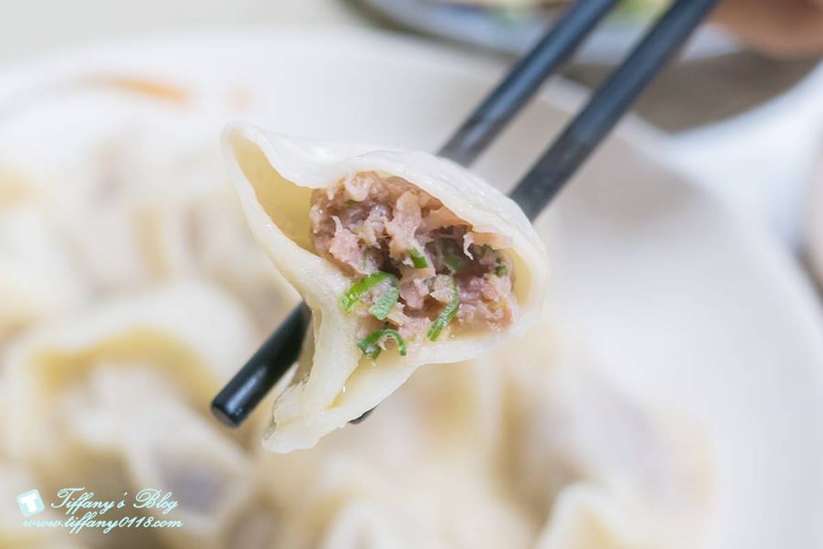 「黃牛肉水餃」（85元，10顆）是外面少見的口味，可搭配火鍋享用。（圖／小佳的幻想世界提供）
