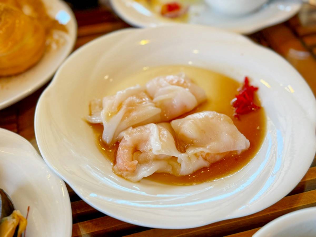 蒸籠料理區除了有煲湯可自取，還可以吃到現點現做的腸粉。（圖／花露露の花花世界提供）